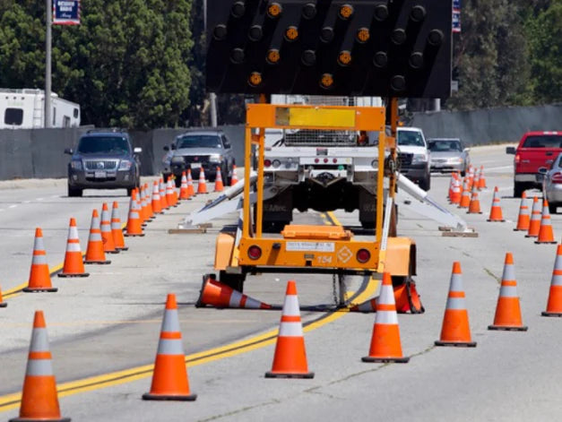 jbc-traffic-safety-cone-orange-28-inch-tall-7-lbs-6-inch-4-inch-3m-reflective-collars