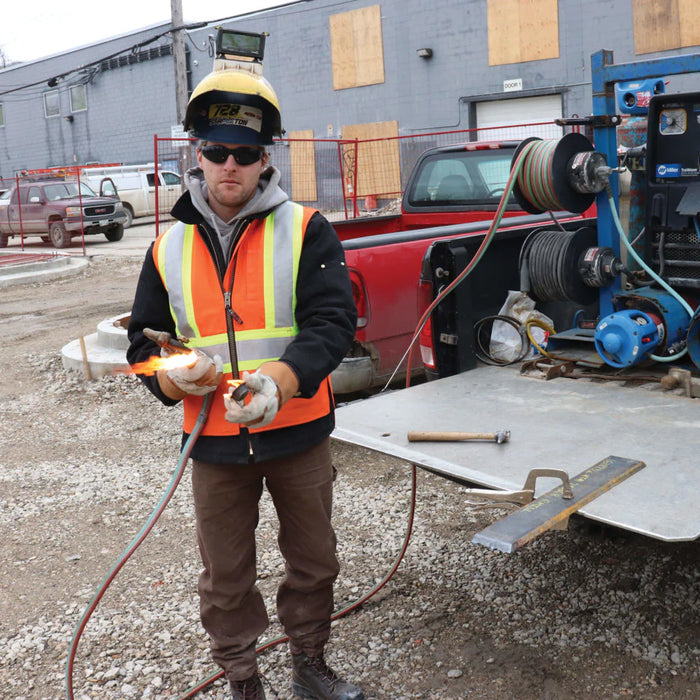 What Gloves Should Wear When Working On Sheet Metal?