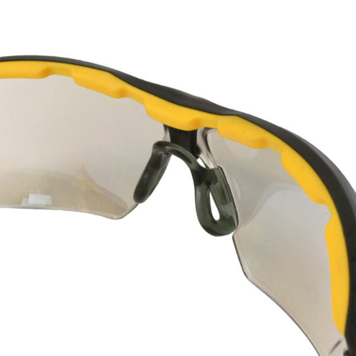 DEWALT® Renovator® Lightweight Protective Safety Glasses - Indoor / Outdoor Lens - DPG108