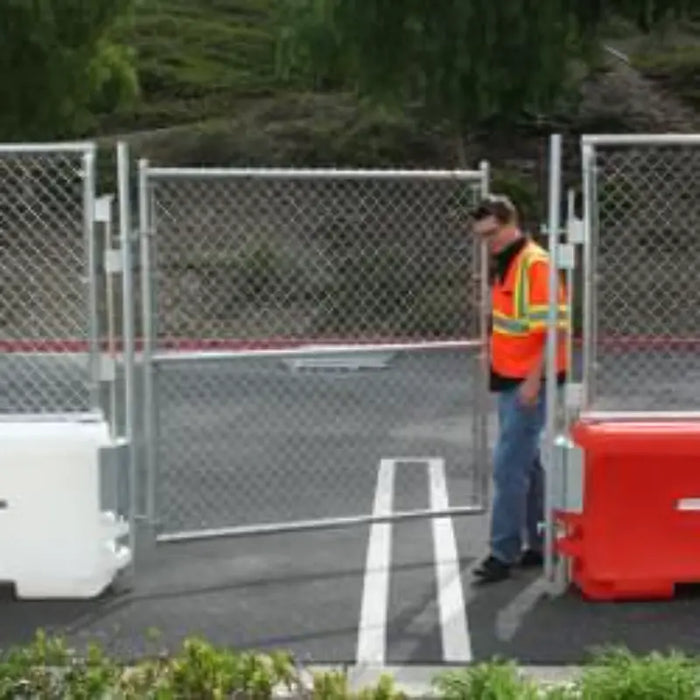 Traffix Devices Fence Panel Kit for Water Wall Barrier - 4' × 6' Wide - 45032-WWF
